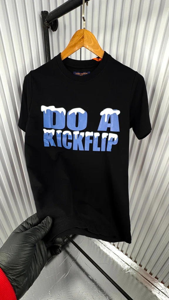 The Premium Regular Fit Polo T-Shirt for Men: A Wardrobe Essential for the Modern&nbsp;Gentleman